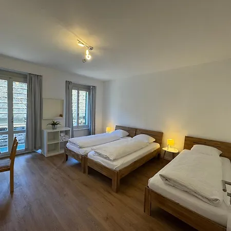 Downtown Family&friends Pansiyon Interlaken