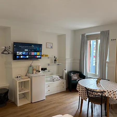 Downtown Family&friends Homestay Interlaken