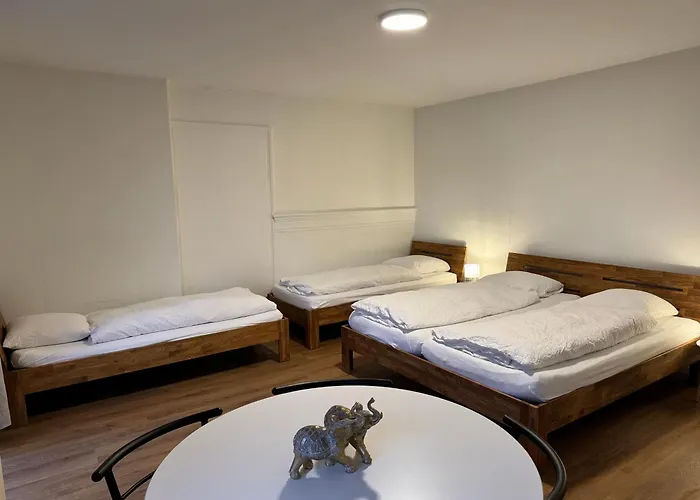 Проживання в сім'ї Downtown Family&friends